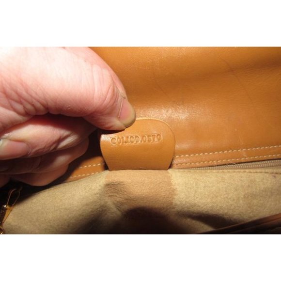 Gucci Vintage Bucket Style Ivory Coated Canvas With Camel Trim - Picture 11 of 11